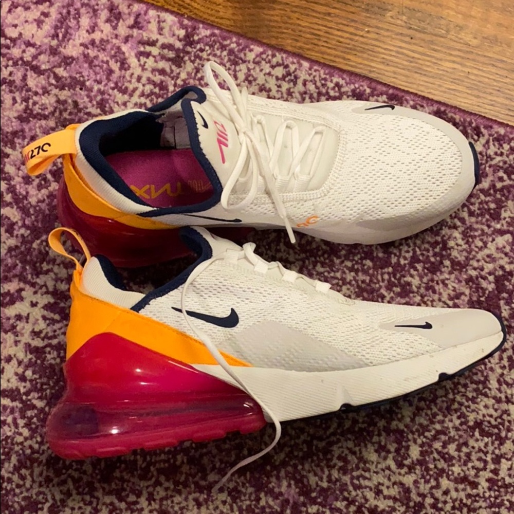 Nike Air 270 women’s size 9.5.